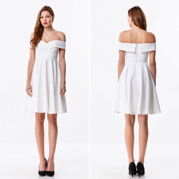 ๐ NWT ๐ STUNNING STYLE - TOP QUALITY DRESS - Picture 1 of 2